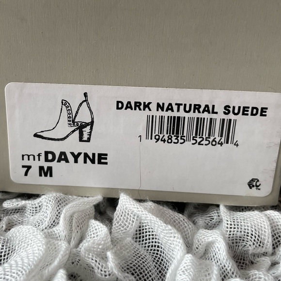 💥NWT💥 Marc Fisher Studded Bootie - Picture 6 of 12